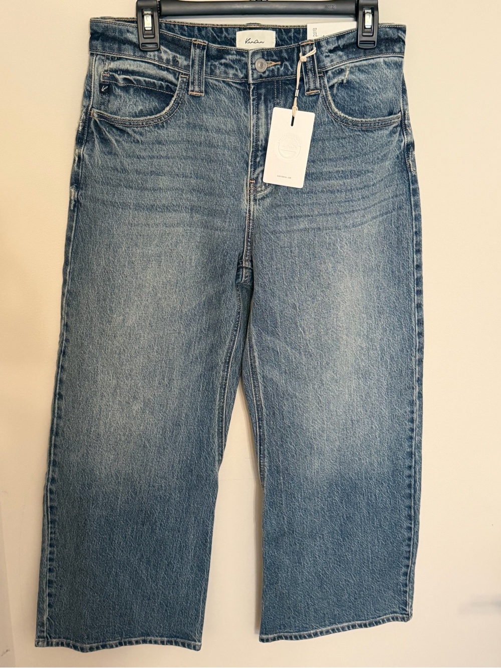 NWT KanCan Mid-Rise Loose Barrel Jeans Women’s Size 27 Medium Blue 26” Inseam